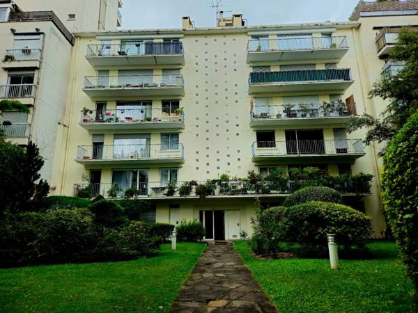 Appartement à vendre 2/3 pièces PARIS 15EME ARRONDISSEMENT (75)