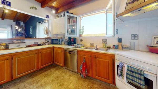 Villa familiale en plain-pied avec vue mer et potentiel locatif