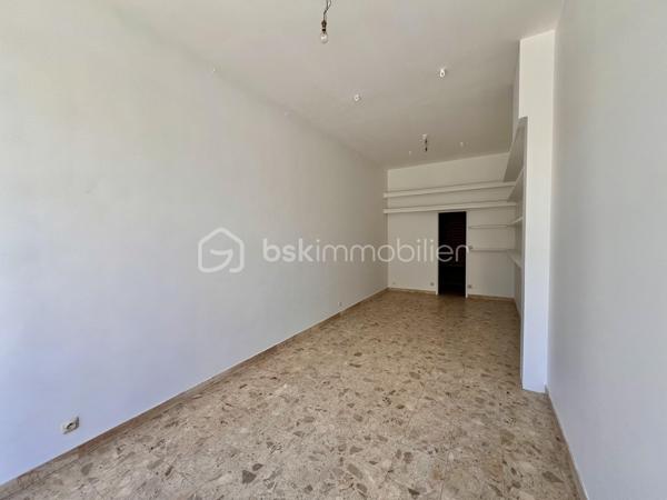 Local commercial de 24,45 m²