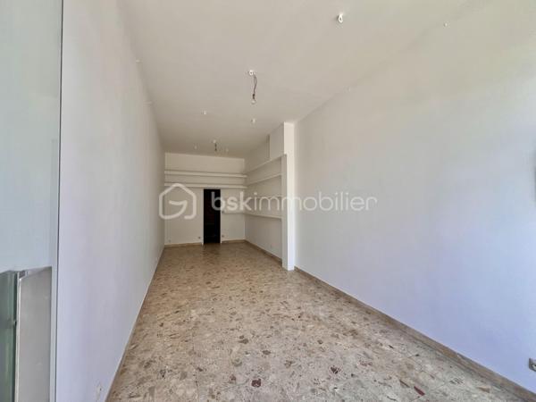 Local commercial de 24,45 m²