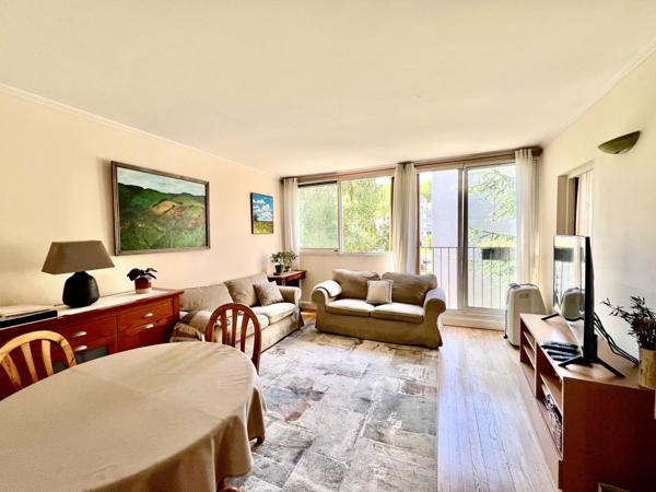 Jouy-en-Josas (78350) Appartement de 73m2- 3 chambres-centre ville