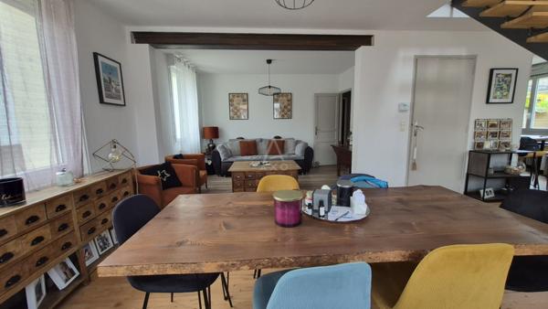 Maison familiale R+1 de 160 m²  4 chambres  Jardin avec espace BBQ et abri