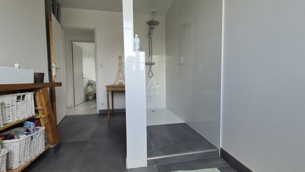 Maison familiale R+1 de 160 m²  4 chambres  Jardin avec espace BBQ et abri