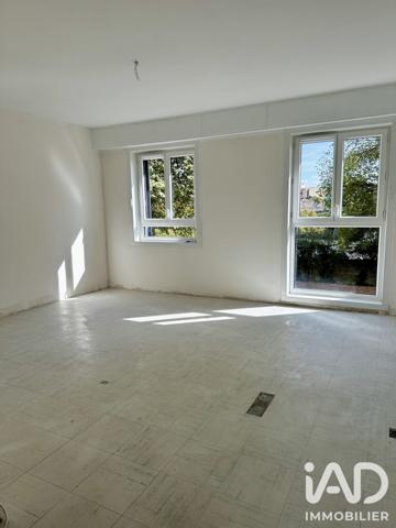 Appartement à vendre 4 pièces 70 m² Saint-Jean-de-la-Ruelle