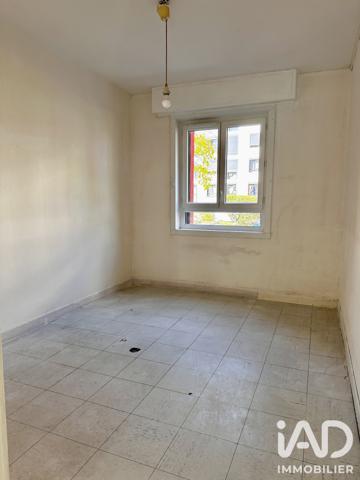 Appartement à vendre 4 pièces 70 m² Saint-Jean-de-la-Ruelle