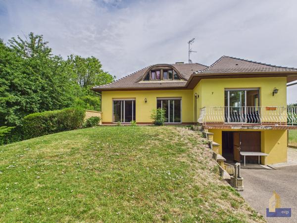 Colmar Maraîchers – Maison familiale 5 chambres avec vie de plain-pied, sous-sol complet et jardin au calme"