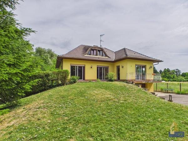 Colmar Maraîchers – Maison familiale 5 chambres avec vie de plain-pied, sous-sol complet et jardin au calme"