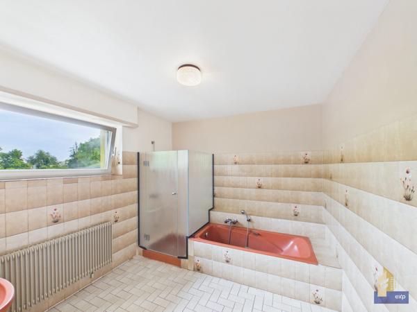 Colmar Maraîchers – Maison familiale 5 chambres avec vie de plain-pied, sous-sol complet et jardin au calme"