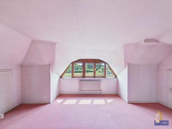 Colmar Maraîchers – Maison familiale 5 chambres avec vie de plain-pied, sous-sol complet et jardin au calme"