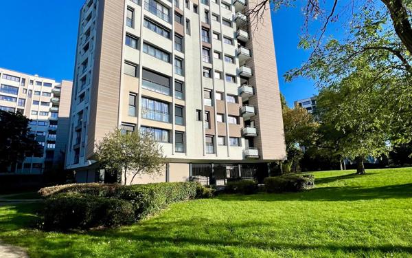 Appartement à vendre    4 pièces • 78 m2 Sevran