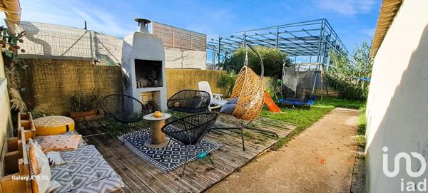 Maison traditionnelle 13 pièces de 286 m² à Magalas (34480)