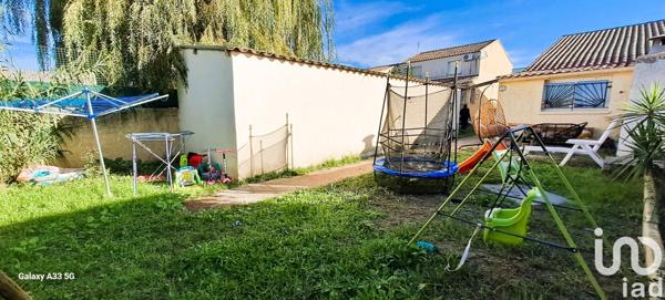 Maison traditionnelle 13 pièces de 286 m² à Magalas (34480)