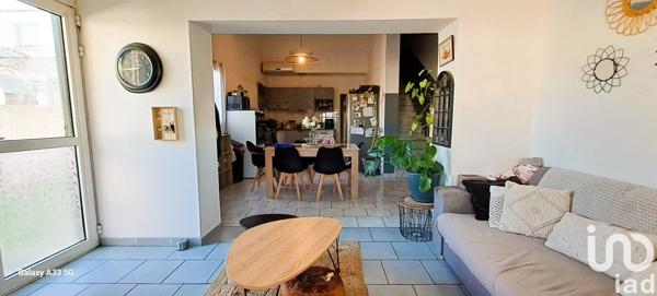 Maison traditionnelle 13 pièces de 286 m² à Magalas (34480)