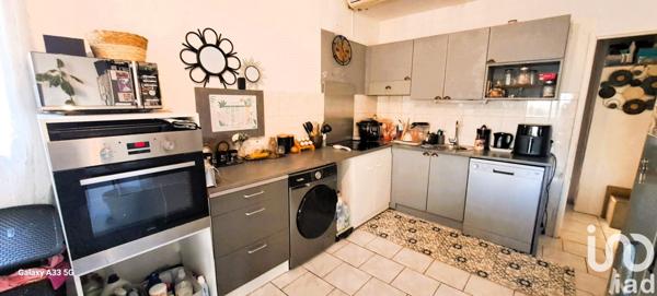 Maison traditionnelle 13 pièces de 286 m² à Magalas (34480)