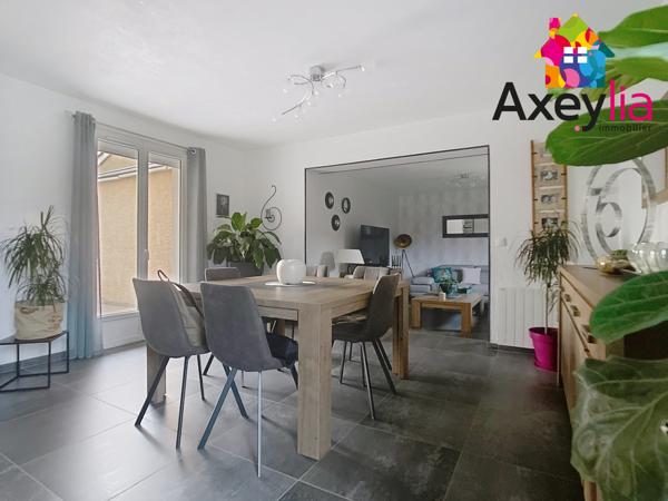 Mably (42300) A VENDRE - MABLY - MAISON ENTIÈREMENT RÉNOVÉE AVEC TROIS CHAMBRES, GARAGE ET TERRAIN