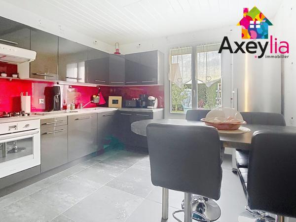 Mably (42300) A VENDRE - MABLY - MAISON ENTIÈREMENT RÉNOVÉE AVEC TROIS CHAMBRES, GARAGE ET TERRAIN