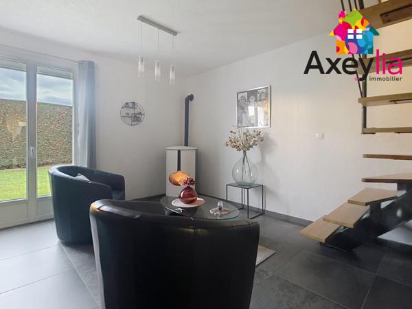 Mably (42300) A VENDRE - MABLY - MAISON ENTIÈREMENT RÉNOVÉE AVEC TROIS CHAMBRES, GARAGE ET TERRAIN