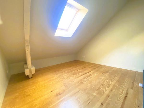 03200 VICHY -CENTRE VILLE -MAISON DE VILLE 4 PIÈCES AVEC TERRASSE ET JARDIN