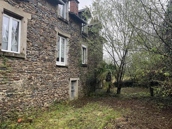 Maison à vendre |  Uzerche |  12 pièces | 235,3 m²