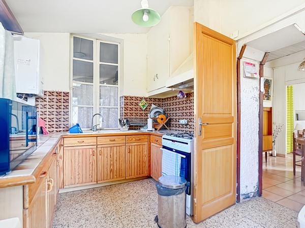 Maison familiale 7 pièces de 139 m² sur terrain d'environ 500 m² ? Secteur Saint-Loup, 13010 Marseille