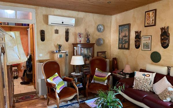 Immeuble à vendre    16 pièces • 482 m2 Saillans