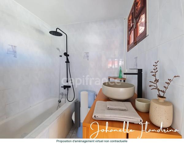 Les Abymes, Boisripeaux - Maison familiale 9 pièces de 230 m², sur 3 niveaux, garage, jardin