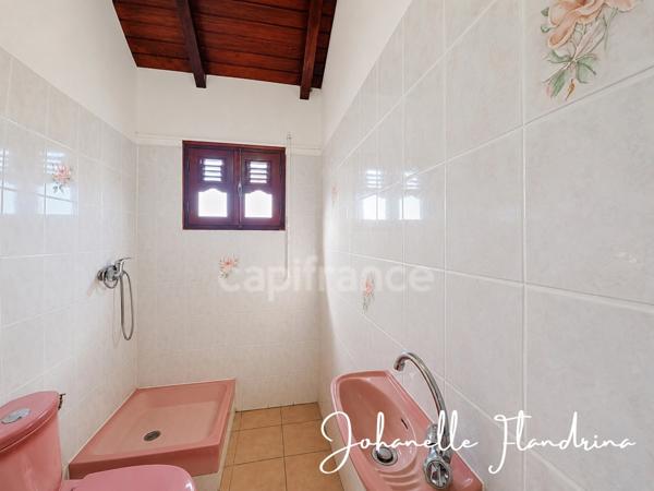 Les Abymes, Boisripeaux - Maison familiale 9 pièces de 230 m², sur 3 niveaux, garage, jardin