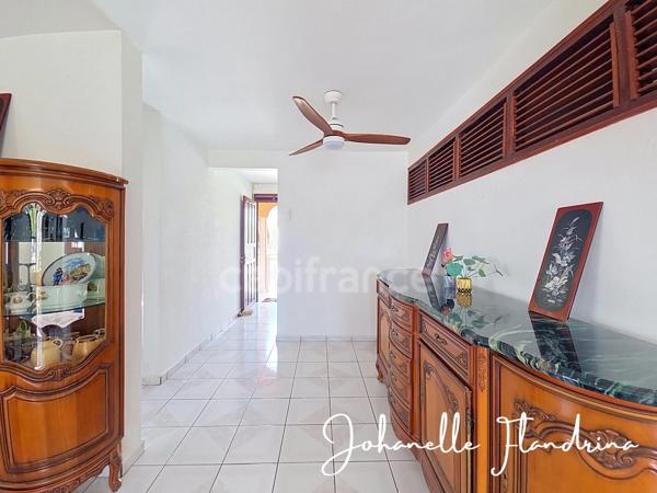 Les Abymes, Boisripeaux - Maison familiale 9 pièces de 230 m², sur 3 niveaux, garage, jardin