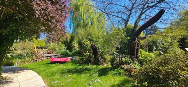 Au calme maison d'architecte de 173 m2, terrain 1278 m2
