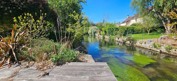 Au calme maison d'architecte de 173 m2, terrain 1278 m2