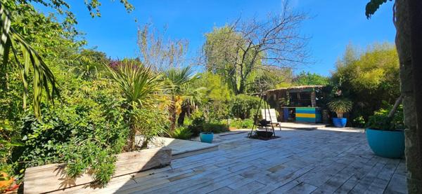 Au calme maison d'architecte de 173 m2, terrain 1278 m2