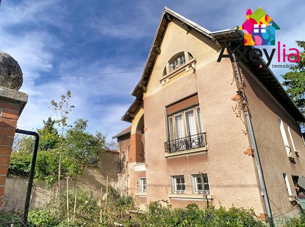 Roanne (42300) A VENDRE- ROANNE CLERMONT- MAISON À RÉNOVER DE 1937 SUR TERRAIN DE 1785 M2