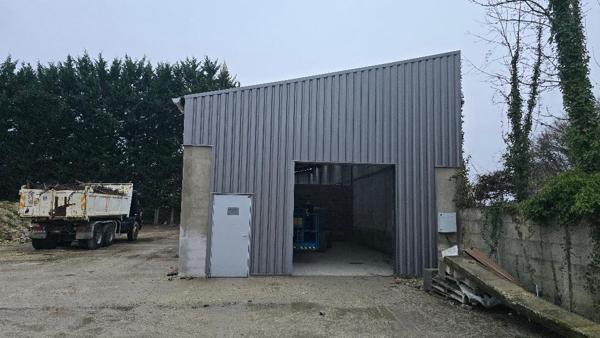 ENTREPOT 55 M² BARBEREY Ref 148