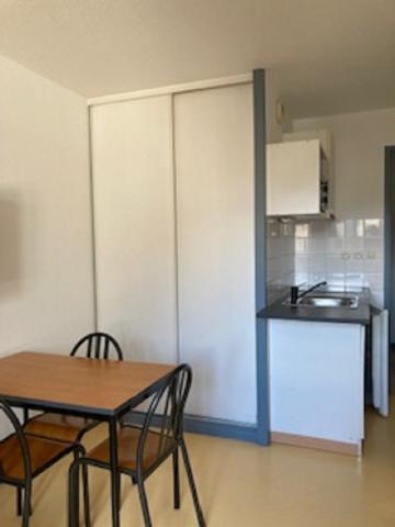 Studio meublé de 22.5 m2