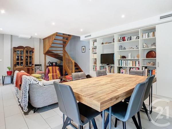 Maison à vendre  6 pièces - 220 m2 PRADES LE LEZ - 34