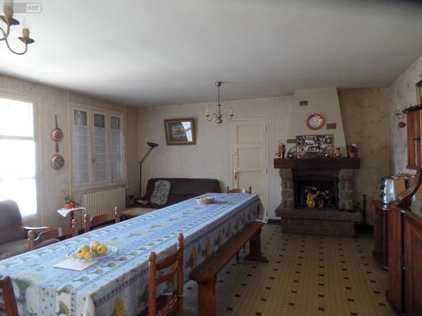 Maison à vendre à Cuves dans la Manche (50670), ref : 824   
21 Rue Du Commerce