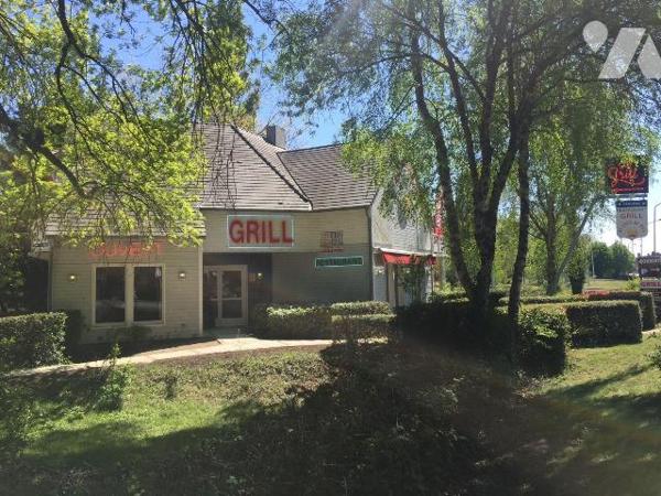 Murs et fonds de commerce de restaurant à vendre - Salbris (41300)
Au coeur de la Sologne, sur...