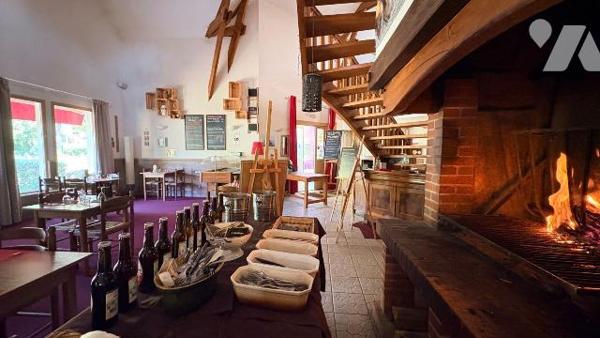 Murs et fonds de commerce de restaurant à vendre - Salbris (41300)
Au coeur de la Sologne, sur...