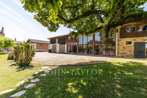 MÉDOC – GRANGE RÉNOVÉE – ACTIVITÉ D’ACCUEIL – JOHN TAYLOR