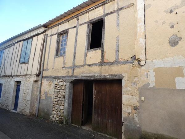 À vendre - Maison mitoyenne 2 côtés, 2 pièces située à Gondrin (32330)