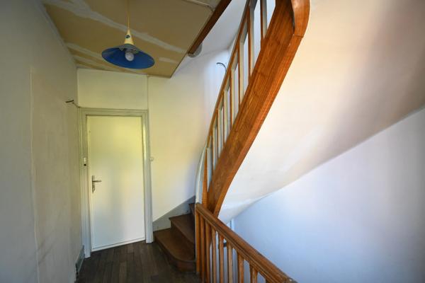 IMMEUBLE DE RAPPORT 124M2 - GRENIER AMENAGEABLE - 3 APPARTEMENTS