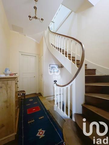 Triplex 6 pièces de 177 m² à Bourges (18000)