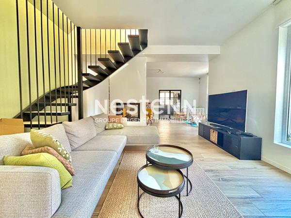 Nestenn Igny Maison familiale en pierre meulière 1892 à Igny centre, entièrement rénovée, 5 chambres, studio indépendant, jardin arboré, charme de l'ancien et prestations haut de gamme, aucun travaux, chauffage au sol, sous-sol, buanderie, bureau, proch