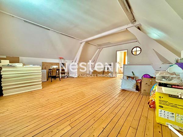 Nestenn Igny Maison familiale en pierre meulière 1892 à Igny centre, entièrement rénovée, 5 chambres, studio indépendant, jardin arboré, charme de l'ancien et prestations haut de gamme, aucun travaux, chauffage au sol, sous-sol, buanderie, bureau, proch