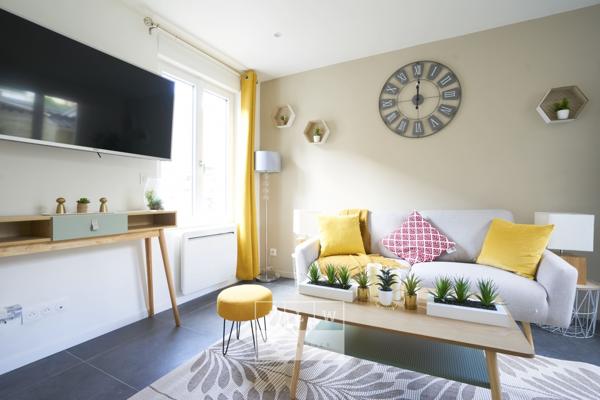 AVLP-LL152 - Chambre 1 en colocation meublée avec sdd privée