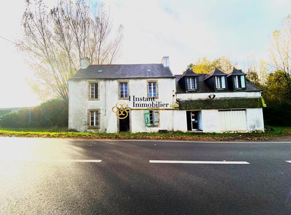 Parcelle boisée en ZAC avec bâtiment à reconstruire intégralement.