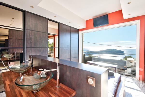 Appartement F4 à vendre  4 pièces - 124,62 m2 VILLEFRANCHE SUR MER - 06