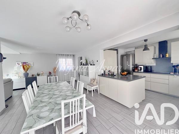Maison à vendre 6 pièces 122 m² Sainte-Geneviève-des-Bois