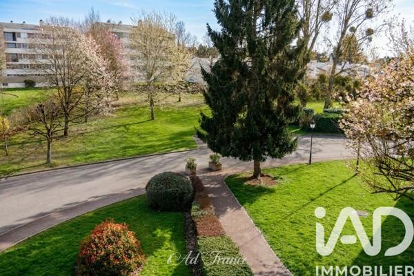 Appartement à vendre 4 pièces 112 m² Noisy-le-Roi