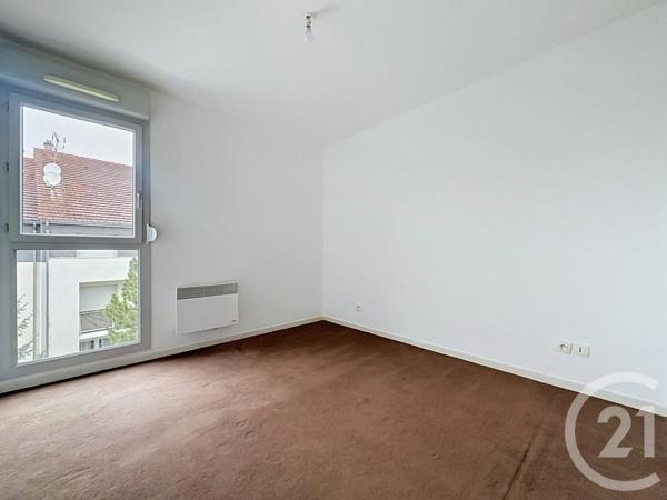 Appartement T3 à vendre  3 pièces - 65 m 2   TROYES  - 10